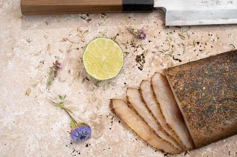 Acheter de l'espadon affiné, alternative à la charcuterie traditionnelle à Saint-Tropez, Saint-Tropez, Fishologie